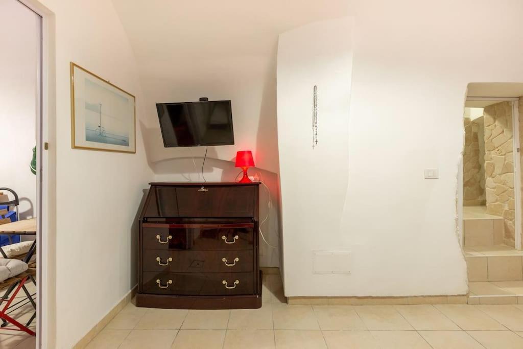 Charming Old Town House Apartment Bari